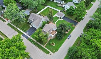 1067 Spafford St, Antioch, IL 60002
