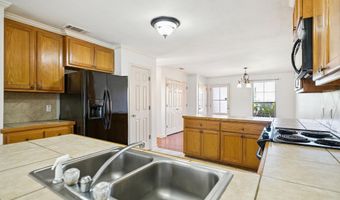 9343 Martinique Dr, Baton Rouge, LA 70810