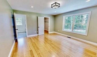 7 Pico Cir, Johnston, RI 02919