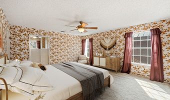 1240 County Road 324, Adkins, TX 78101