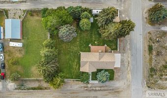 210 W Salmon Ave, Arco, ID 83213