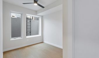 733 8TH St SE 02, Washington, DC 20003