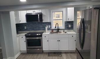 8 S GOVERNORS Ave, Dover, DE 19904