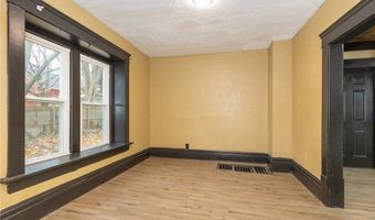 258 Oberlin Ct, Akron, OH 44311