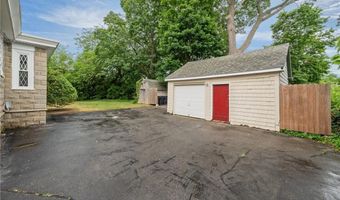 49 Arnold St, East Providence, RI 02915