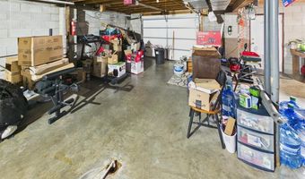 415 Redbud Dr, Ashland, KY 41102
