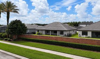 226 LAKE VISTA Dr, Auburndale, FL 33823