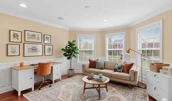 6932 ALPINE Dr, Annandale, VA 22003