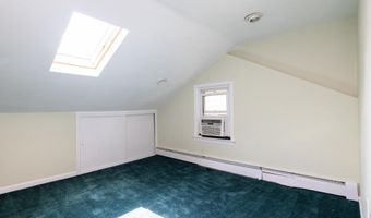 325 ALBANY Ave, Barrington, NJ 08007