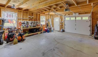 105 Loft Cir, Campton, NH 03223