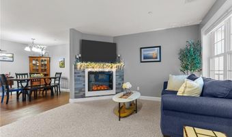 40 Saw Mill Dr 203, North Kingstown, RI 02852
