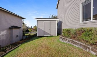 375 McClure Ave, Astoria, OR 97103