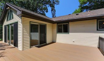5820 139th St W, Apple Valley, MN 55124