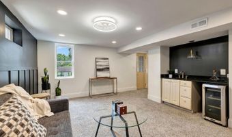 5819 Bramble Ave, Cincinnati, OH 45227