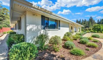 875 White Cottage Rd N, Angwin, CA 94508