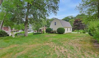 200 Waterman Lake Dr, Glocester, RI 02814