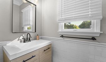9 WOODFIELD Ln, Allentown, NJ 08501