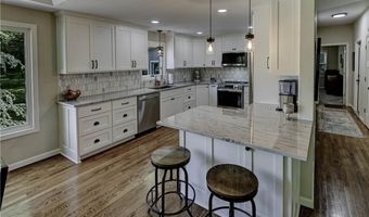 3 Redbird Dr, Agency, MO 64401