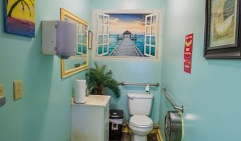 52 Main St, Barwick, GA 31720