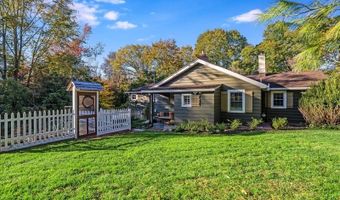 107 Overlook Rd, Andover, NJ 07860