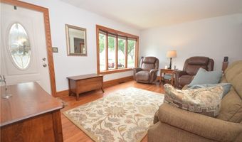 759 Tallkron Dr, Akron, OH 44305