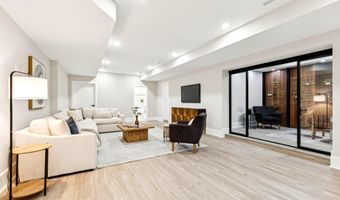 5005 RAVENSWORTH Rd, Annandale, VA 22003