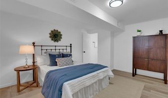 504 Thornlea Ct, Ballwin, MO 63011