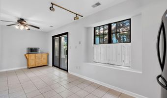 242 Perth Hill Ct, Aberdeen, NJ 07747