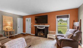 7258 Mackenzie Rd, Affton, MO 63123