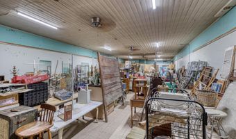 1041 Military Ave, Baxter Springs, KS 66713