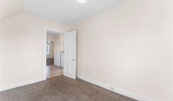 2 Chilton St, Bristol, RI 02809