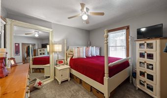 1207 Emma Ave, Des Moines, IA 50315