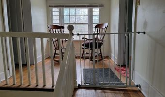 20 Hickory St, Athens, OH 45701