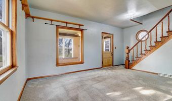 910 2nd Ave, Armstrong, IA 50514