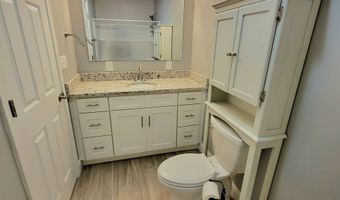 8201 Windcombe Blvd, Indianapolis, IN 46240