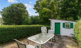 10 Prospect St, Bristol, RI 02809