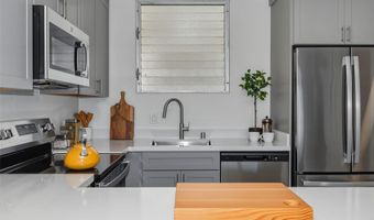 1018 Lunalilo St 102, Honolulu, HI 96822