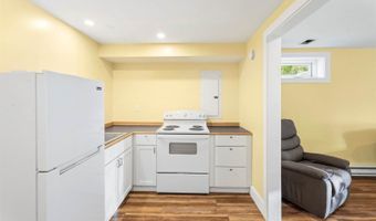 75 Marsh Rd, Belfast, ME 04915