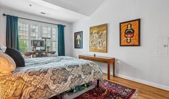 2330 14TH St N 407, Arlington, VA 22201