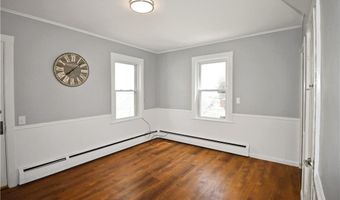 153 Mt Hope Ave, Bristol, RI 02809