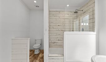 1262 Penny Morris Rd, Baxley, GA 31513