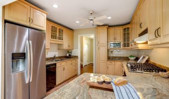 8108 BEECH TREE Rd, Bethesda, MD 20817