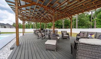 122 Hollister Dr, Albany, GA 31721