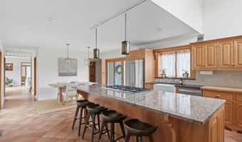 28 E Ridge Ct, Cheshire, CT 06410