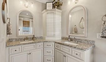 104 Tyler Ct, Advance, NC 27006