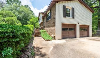 911 BENCHMARK Dr, Albany, GA 31721