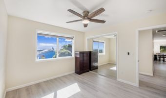 99-530 Halawa Hts Rd A, Aiea, HI 96701