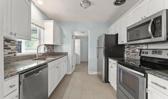 439 SUNRISE Ct, Orlando, FL 32803