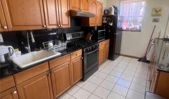 87-25 85th St, Woodhaven, NY 11421