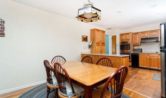 13 Elmar Dr, Danbury, CT 06811